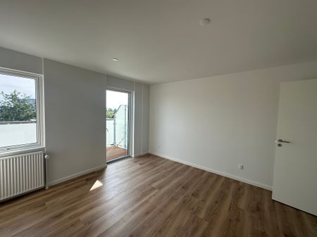 Helt ny-renoveret lejlighed med privat altan - Foto 5