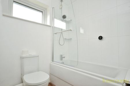 De Bohun Court, CB10, Saffron Walden - Photo 5