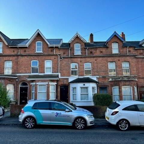 16 Tates Avenue, BT97BY, Belfast - Photo 1