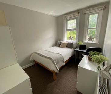 8 bedroom house share to rent - Photo 1