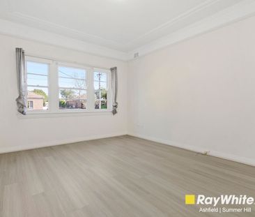 Beautiful, Effortless and Convenient Living - Photo 2