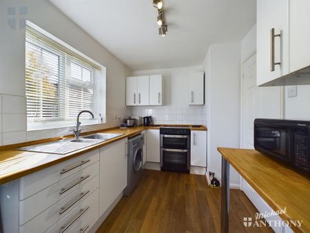 2 bedroom semi-detached house to rent - Photo 5