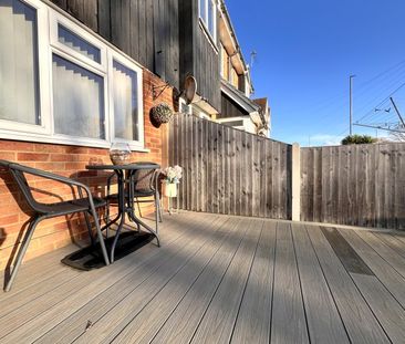 Pippins Court, Ashford - 1 bedroomProperty for lettings - Seymours - Photo 2