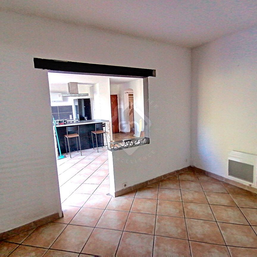 Appartement 3 chambres + bureau - balcon-eau comprise, - Photo 1