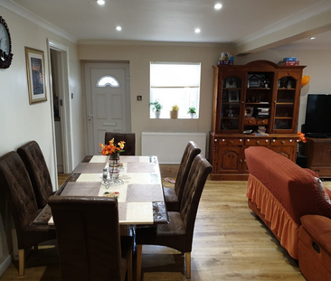 4 bedroom house to rent - Photo 1