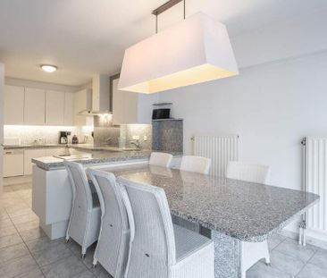 Appartement te huur in Knokke voor € 2.700 met 4 slaapkamers - Foto 4