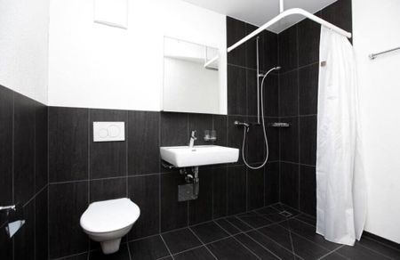 Moderne 3.5 Zimmer-Wohnung in Maienfeld zu vermieten! - Photo 4