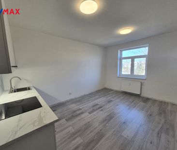 Pronájem bytu 2+kk v osobním vlastnictví 51 m², Milovice - Photo 6