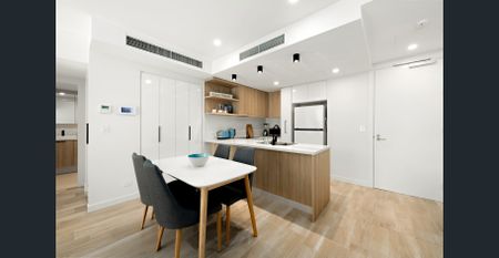 FURNISHED - 2 BED, 2 BATH, 2 CAR PARK APARTMENT IN COTTON TREE - Photo 4