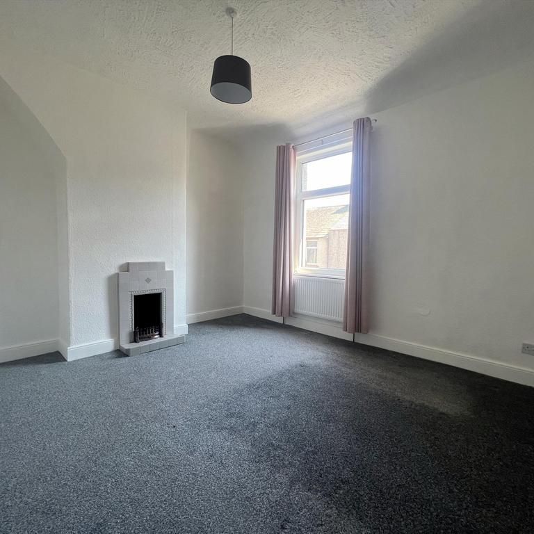 2 bedroom house to rent - Photo 1