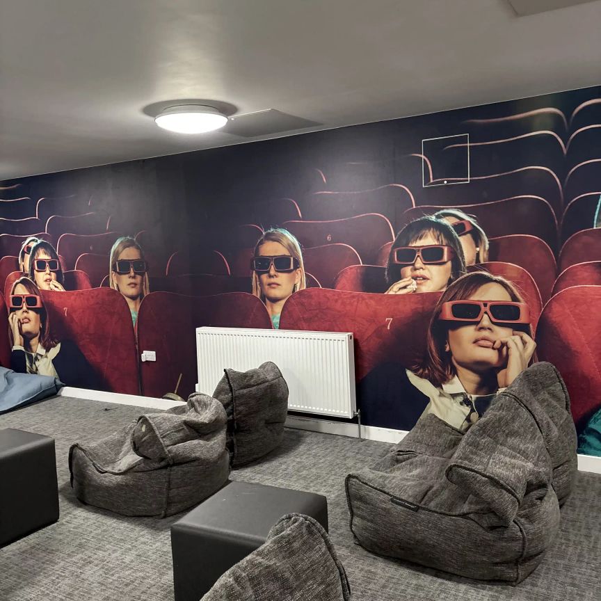 Prestige 1 Bed Apartment - Photo 1