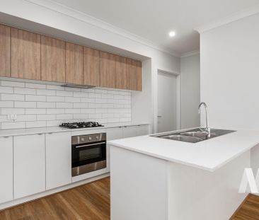 21 Petunia Cres, Armstrong Creek VIC 3217 - House For Rent | Domain - Photo 5