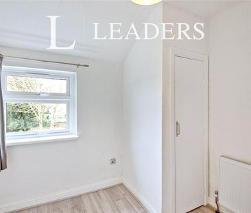 2 bedroom house to rent Ockelford Avenue, Chelmsford, CM1 - Photo 3