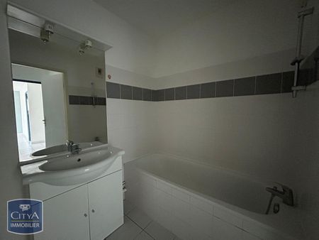 Location Appartement 3 pièces 55m² ALENCON 61000 - Photo 4