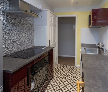 2 Bed Flat, East Street, SE17 - Photo 6