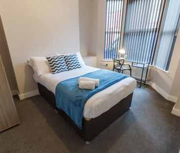 4 bedroom terraced house to rent - Photo 5