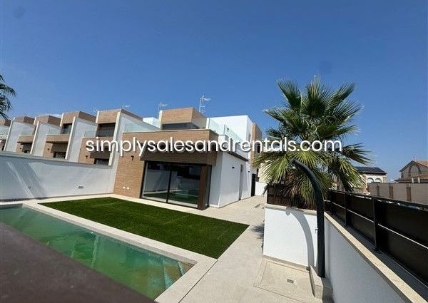 Villa in Algorfa, for rent