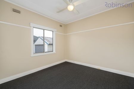 Three bedroom home close to all amenities - Photo 4