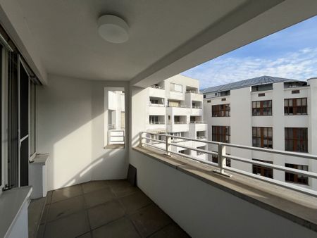 Modernes Innenstadtappartement mit Innenhof-Loggia in 1010 Wien - Photo 4