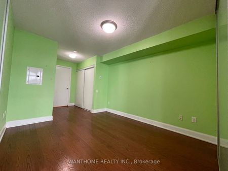 Quantum North Tower Lofts , #809 - Photo 5