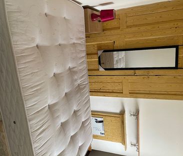 Room in a Shared House, Durbar Road, LU4 - Photo 4