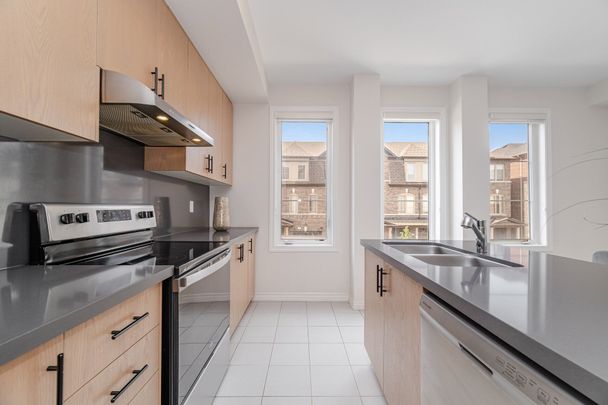 For Lease - 15 Arcola Street, Brampton, Ontario - Photo 1