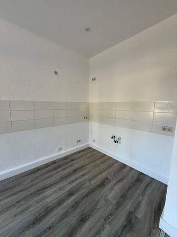 Helle 3 Raum Erdgeschosswohnung in Zwickau ab sofort zu vermieten - Photo 5