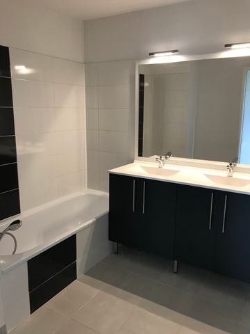 Location Appartement 3 pièces 61m² TOURNEFEUILLE 31170 - Photo 3