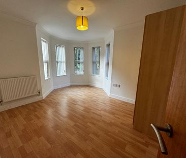 Oakwood Road, Brynmill, Swansea, SA2 0DN - Photo 2