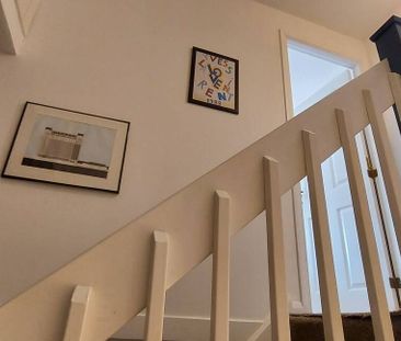 2 Bed Maisonette, Leabank Square, E9 - Photo 3