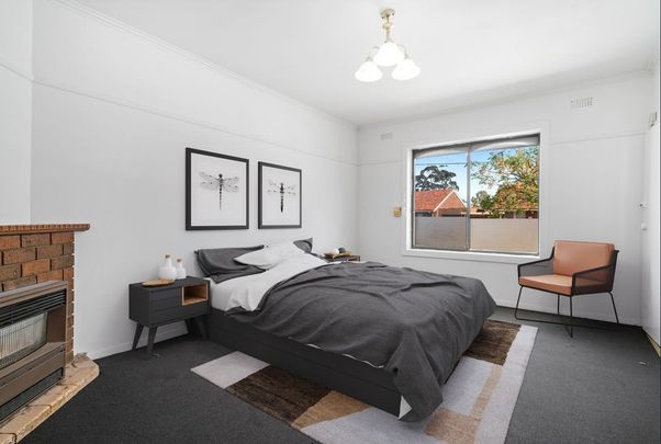 51 Dunstan Parade, Port Melbourne VIC 3207 - House For Rent | Domain - Photo 1