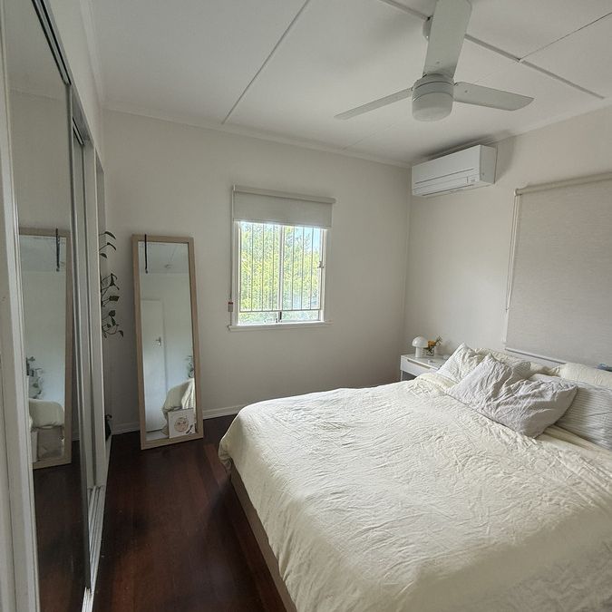 Charming home in the heart of Everton Park - Photo 1