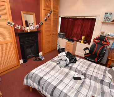 6 bedroom house to rent - Photo 1