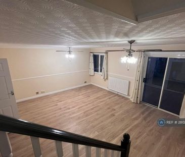 3 bedroom semi-detached house to rent - Photo 2