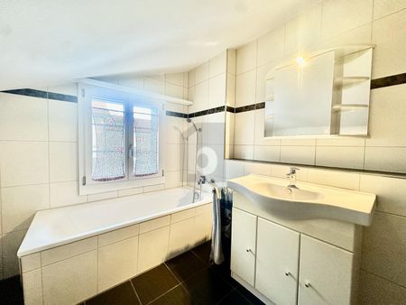 QUIETLY LOCATED IN A CENTRAL LOCATION - Foto 3