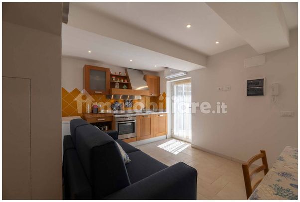 Bilocale via Quartini, Centro, Varazze - Foto 1