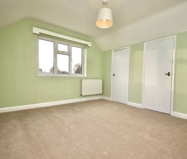 2 bedroom Detached House to let - Photo 4