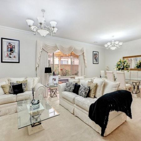 As Precious as Emerald... Your New Family Home on Emerald Circuit - Photo 4