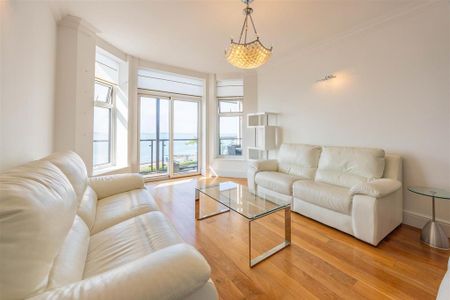 3 bedroom apartment to rent - Photo 2