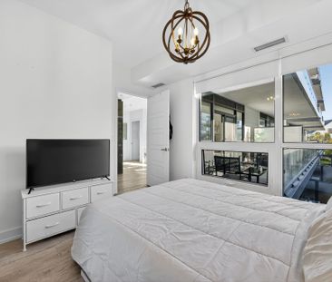 For Lease - 333 Sea Ray Avenue Unit# D233, Innisfil, Ontario - Photo 1