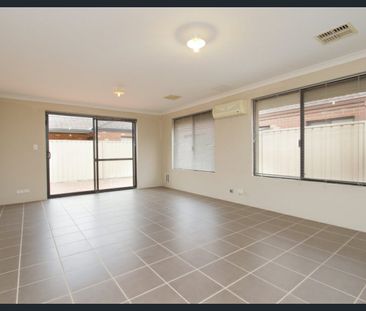 1/1 Peaceful Bay Prominade, Secret Harbour, WA 6173 - Photo 4