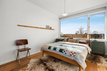 Fully Furnished – 6 Month Lease - Photo 4