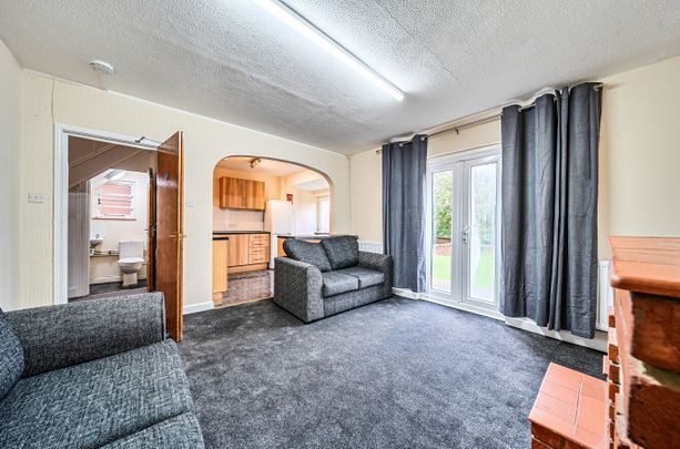 4 bedroom detached house to rent - Photo 1