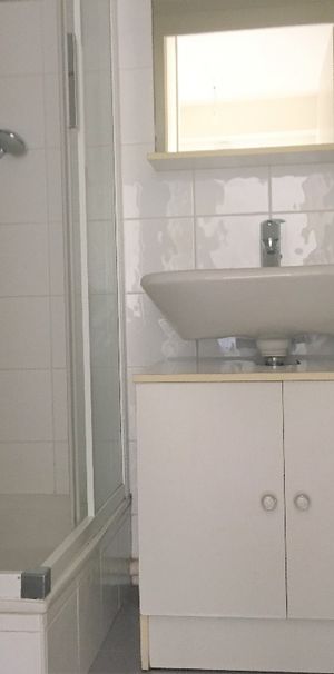 QUIMPER 2 pièces 35.14m2 Douche et ascenceur - Photo 2