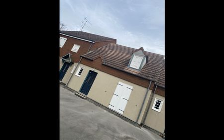 Location Maison 4 pièces 81 m² Vatan - Photo 3