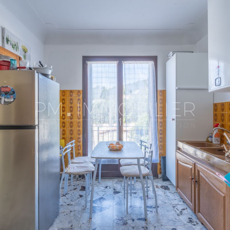 CHAMBRE A LOUER DANS UNE BELLE MAISON AVEC EXTERIEUR ET STAT - Photo 1