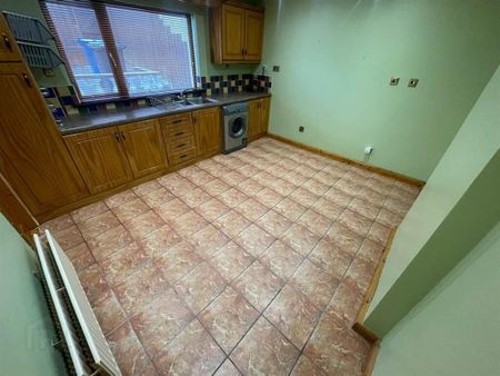 11 Mourne Drive, Warrenpoint, Newry, BT34 3JL - Photo 5