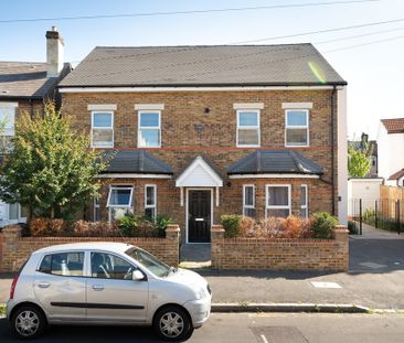 2 Bedroom Apartment, Oval Road, Croydon - Photo 3