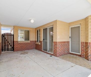 YOUR PERFECT COMO RETREAT – SPACIOUS, SECURE & CENTRAL - Photo 4