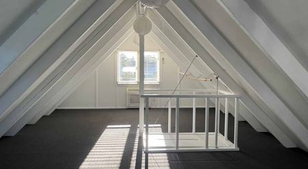 Cosy Rental - partially furnished Old Whenuapai - Photo 4